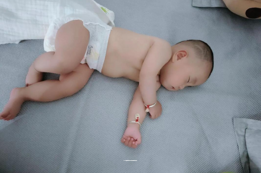 鹤壁宝宝口水多怎么回事